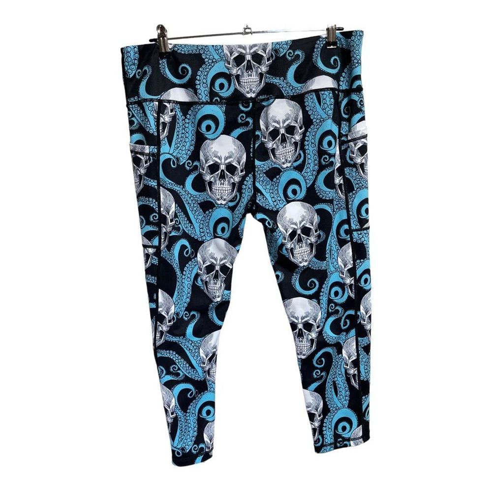 CVG Constantly Varied Gear Womens Kraken Tentacle Skull Capri Leggings XXL